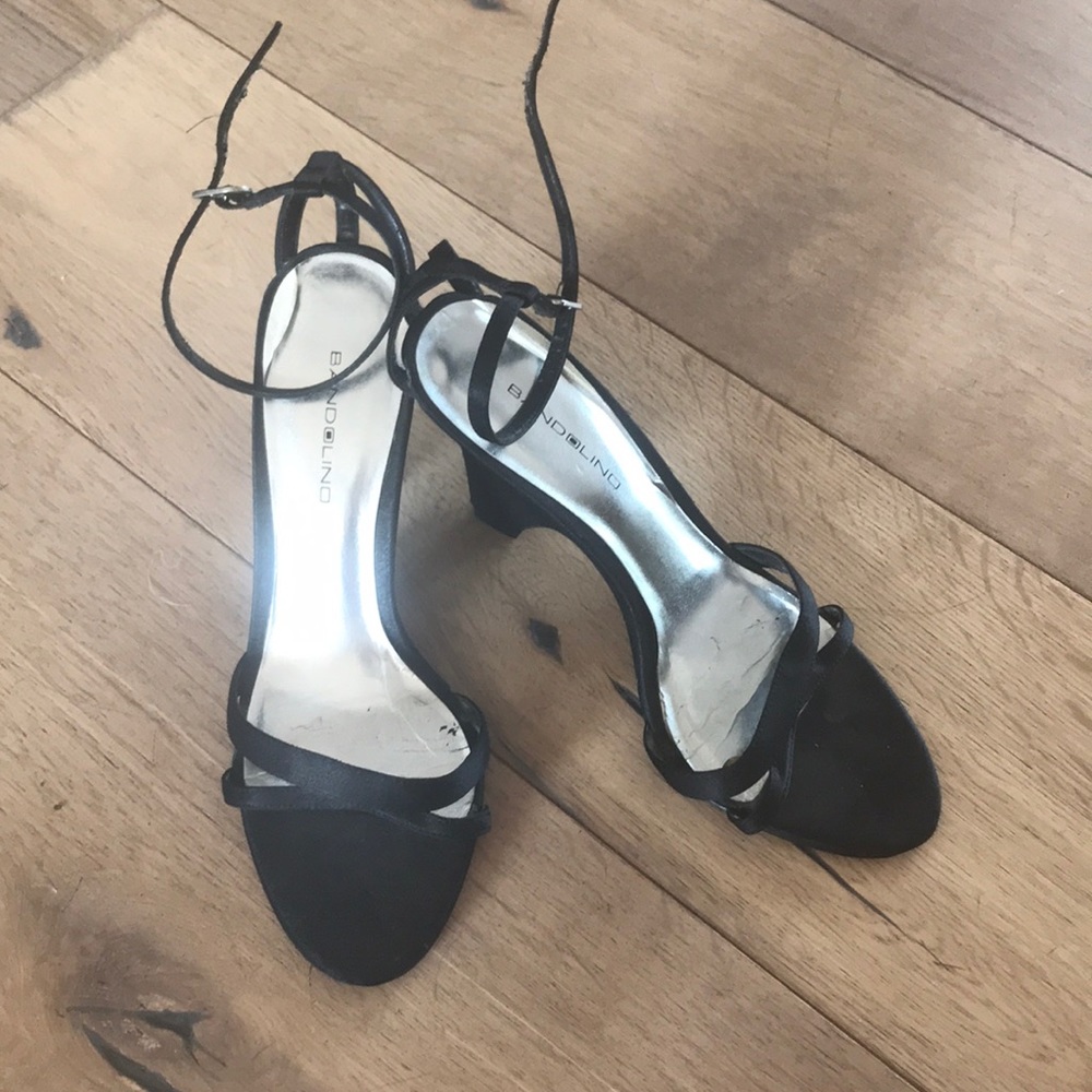 Black Bandolino wedge